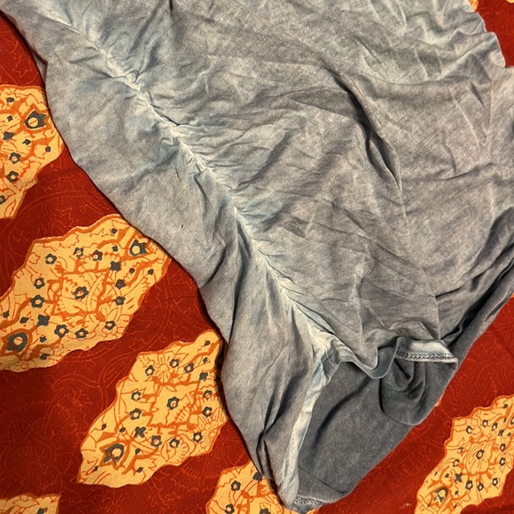 Motherhood Maternity Side-Ruched Scoop Neck Tee - Picture 5 of 5